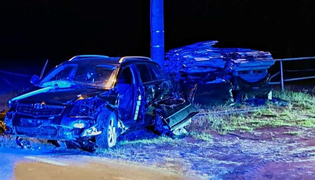 Śmiertelny wypadek pod Wołominem. Pasażerka zginęła na miejscu, kierowca zbiegł, jest poszukiwany Zdjęcie wpisu
