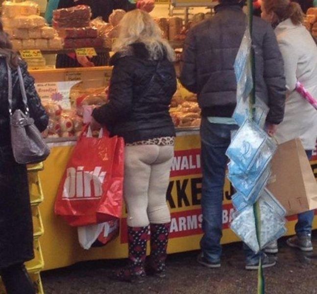 Ona w ogóle ma leginsy?