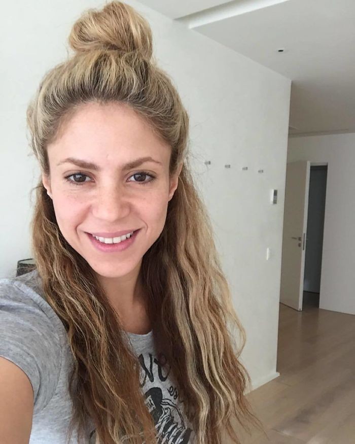 #7 Shakira