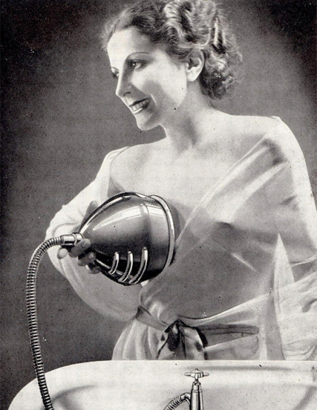 3. Masażer wodny dla piersi, 1930