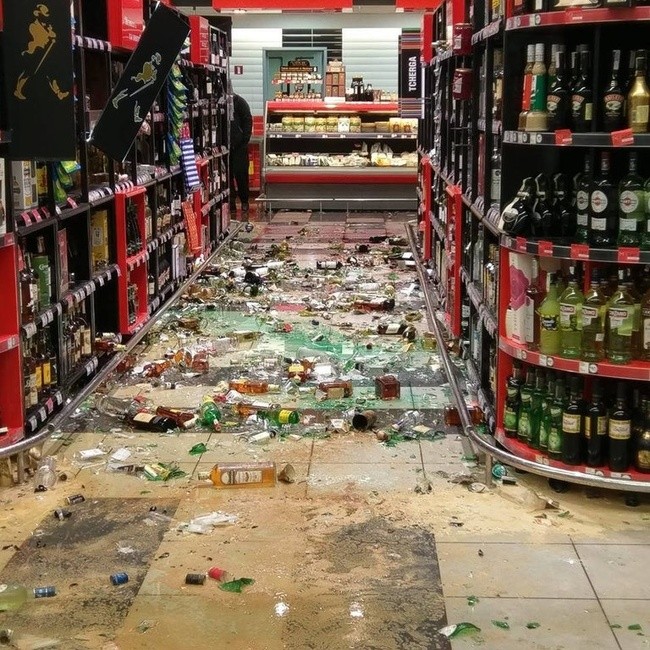 Kolega pracuje tu jako sprzątacz