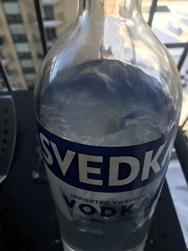 Wódka zamarza na balkonie