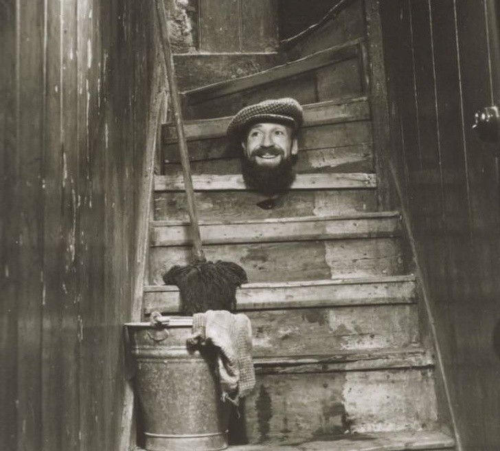 6. Na długo przed pojawieniem się Photoshopa, Angus McBean sporządzał takie fotografie.