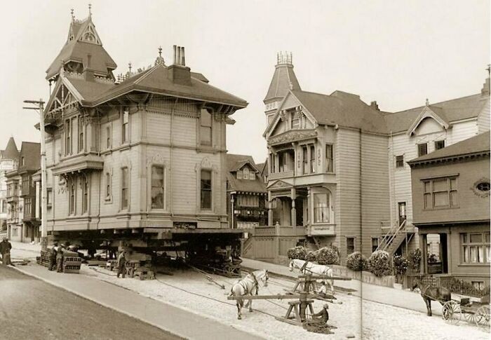 "Transport domu przy wykorzystaniu koni, San Francisco, 1908"