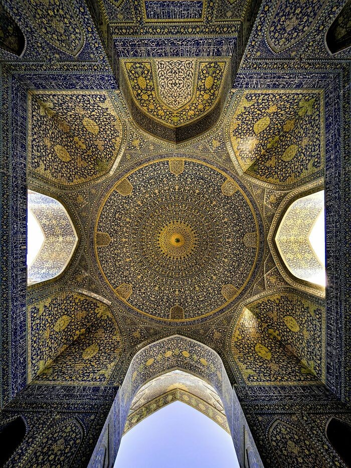 "Sklepienie meczetu Imama, Isfahan, Iran"