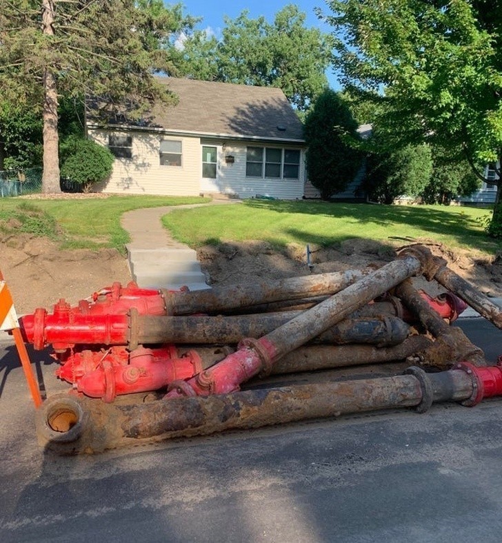 6. Sterta wykopanych hydrantów