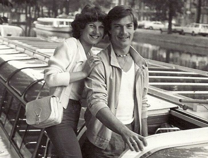 11. „Moi rodzice w 1979 roku w Amsterdamie – 20 i 18 lat”