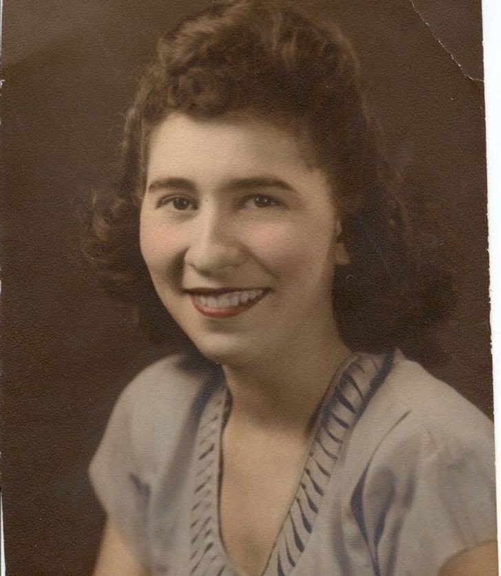 8. „Moja 18-letnia babcia Concetta w 1945 roku”