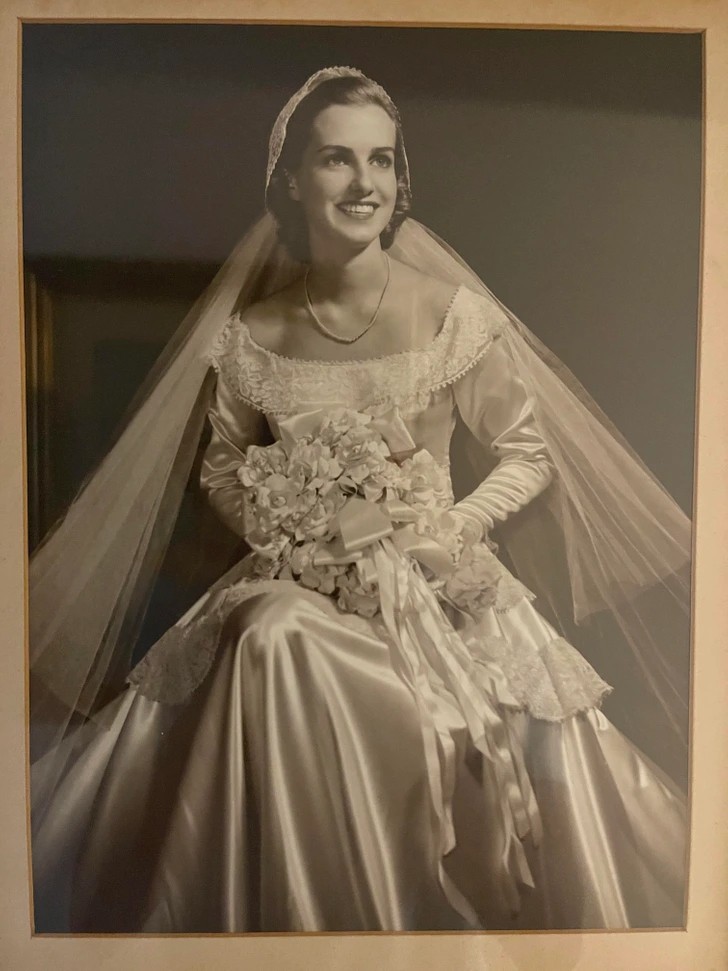 "Ślubne zdjęcie mojej prababci, 1946"