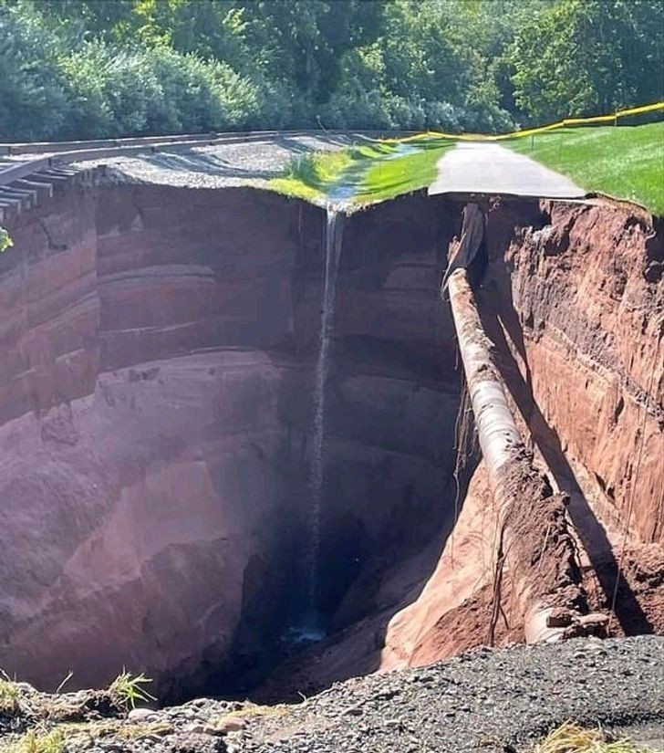 "Connecticut stworzyło nową atrakcję turystyczną. Miniaturowy Wielki Kanion w Cromwell."