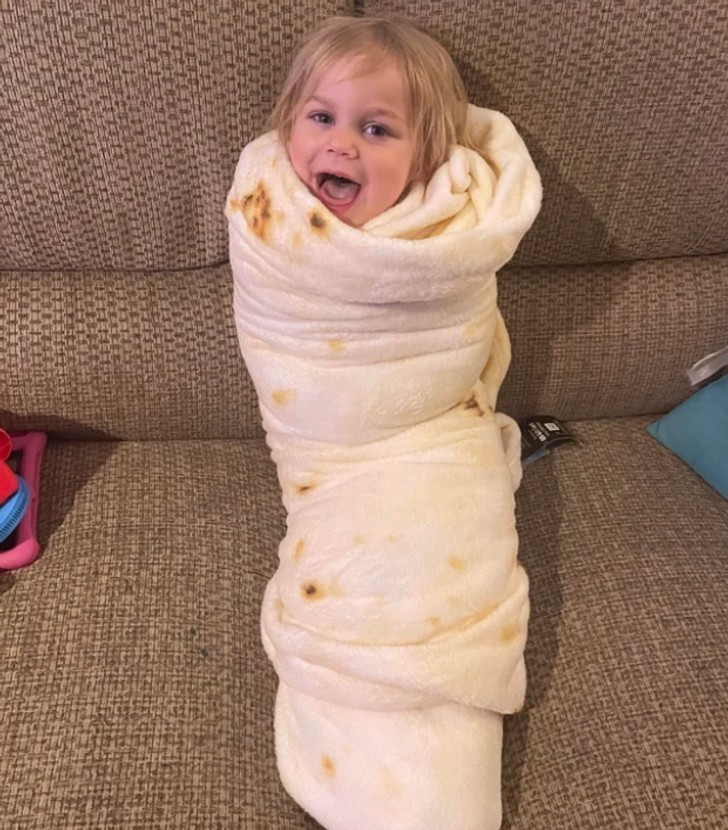 "Moja córka upiera się, by każdego dnia zwijać ją jak burrito."
