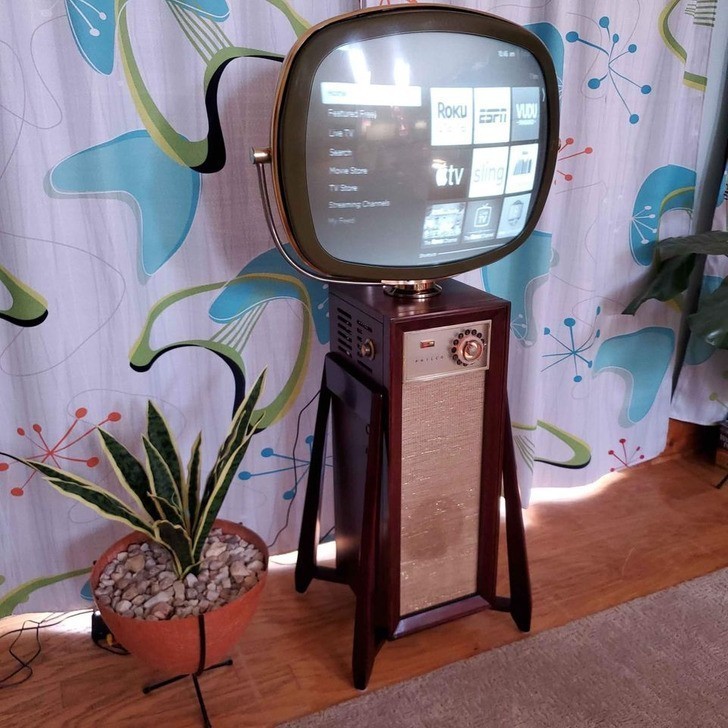 "Odrestaurowałem stary telewizor i zainstalowałem w nim Smart TV."