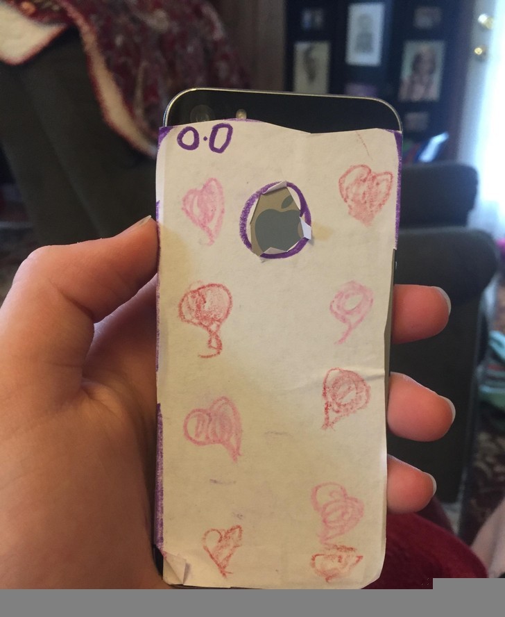 "Dzięki za naklejenie kawałka papieru na mój stary telefon."