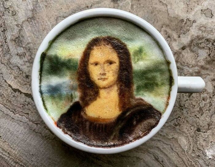 #14 Foama Lisa vs. Mona Latté?