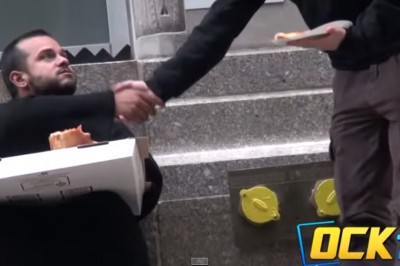 Bogaty nie podzieli się jedzeniem, ale zobacz co zrobił bezdomny gość! Wielki szacunek!