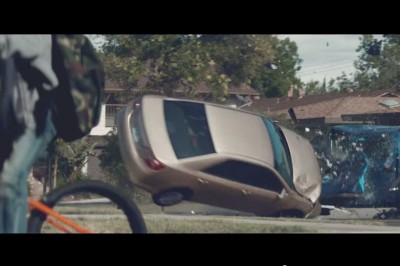 Brutalny spot przestrzegający przed używaniem tel w czasie jazdy! Zobacz koniecznie! 