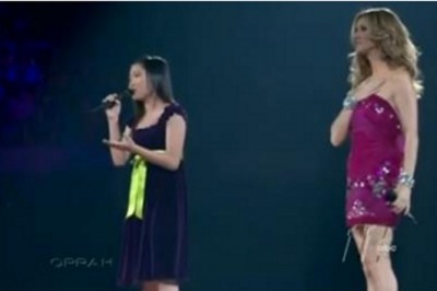Celine Dion zaprasza na scenę nastolatkę która chce zaśpiewać dla mamy! Jej głos zaskoczył samą gwiazdę!
