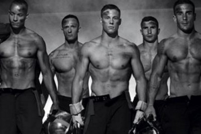 Ci strażacy zgodzili się pozować do specjalnego kalendarza na cele charytatywne! Zrobili to genialnie!