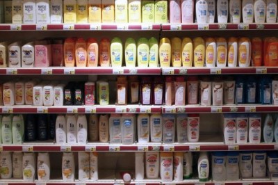 Czarna lista kosmetyków! Znane marki, których produkty mogą być szkodliwe dla Twojej skóry!