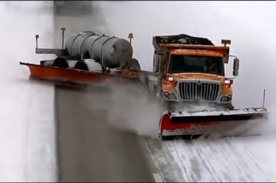 Drogowcy na świecie vs drogowcy w Polsce! Te porównanie chyba wszystko wyjaśnia! 