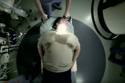 Facet codziennie jadł śmieciowe żarcie. Straszne, co działo się z jego ciałem! 