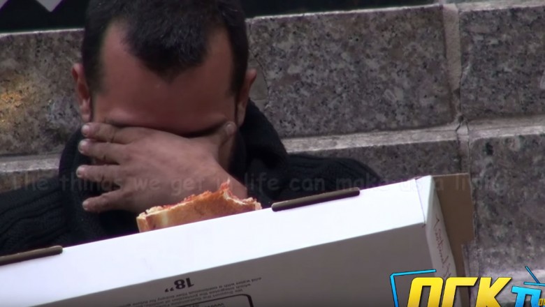 Facet prosił ludzi o odrobinę jedzenia. Reakcja bezdomnego sprawiła, że opadła mi szczęka!