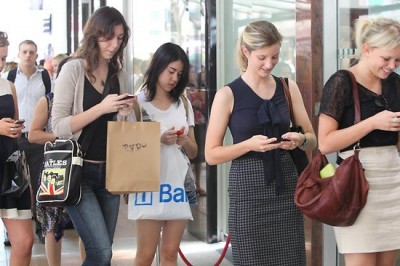 Jak social media zmieniają naszą codzienność. Znacie to z własnego otoczenia ? 