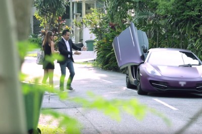 Kobieta zamówiła taksówkę. Gdy podjechał do niej TYM opadła jej szczęka! 