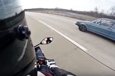Konkretne ściganie! VW Golf Mk1 1056HP vs Yamaha R1!