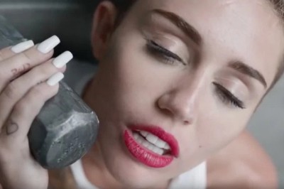 Kontrowersyjny kawałek w nowej odsłonie! Teledysk Miley Cyrus bez dźwięku odsłania nagą prawdę! 