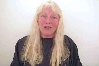 Mama wchodzi do salonu z długimi zniszczonymi włosami! Fryzjer ścina wszystko w kilka sekund i... 