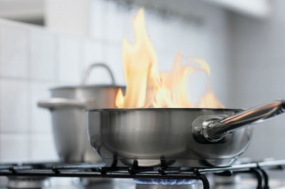 Masz dość wpadek przy gotowaniu? 7 porad które pomogą Ci opanować sytuację w kuchni! 