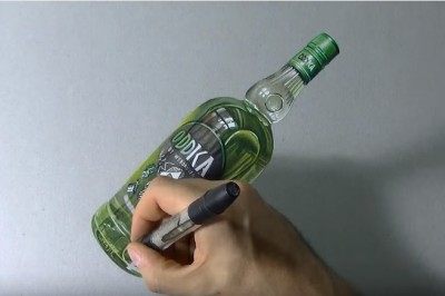 Mega realistyczny rysunek 3D! Aż chce się chwycić flaszkę!