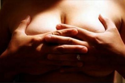 Mąż przy kolacji chciał zakpić z urody swojej żony! To co usłyszał w odpowiedzi zatkało jego i syna!