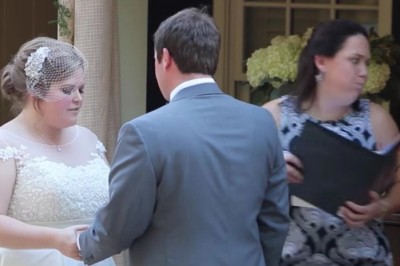 Młodzi wyznają sobie miłość i wierność! Nagle urzędniczka stanu cywilnego robi coś szokującego! 