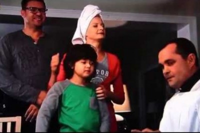 Na długo zapamięta tę wizytę! Gdy niespodziewanie wpadnie do Ciebie ksiądz po kolędzie!