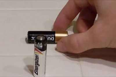 Niezawodny sposób na sprawdzenie baterii. Zawsze działa!!