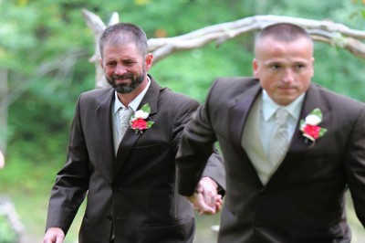 Ojciec panny młodej przerwał ślub córki! Wyjaśnienie jego zachowania wywołało morze łez!  