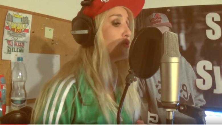 Powalający cover "Chandelier"! Głos tej dziewczyny wywołuje przyjemne dreszcze!