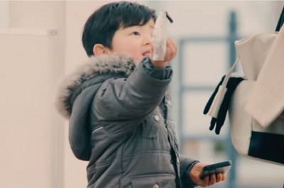 Reakcja dzieci na przypadkowo upuszczony portfel zawstydziłaby większość dorosłych.