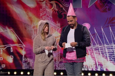 Ubrała mu różową czapeczkę i skrzydełka! Tak wkręconego Egurroli w Mam Talent jeszcze nie widziałem! 