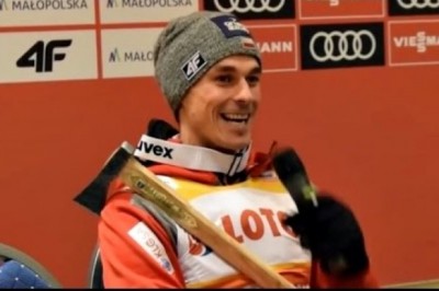 Uciął głupie pytania jednym zdaniem! Piotr Żyła kontra dziennikarz na konferencji prasowej!