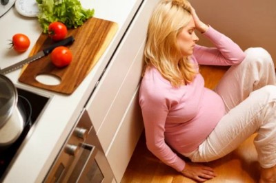 Żadne auto nie zatrzymało się, żeby pomóc jego umierającej ciężarnej żonie! Wtedy postanowił zrobić TO!