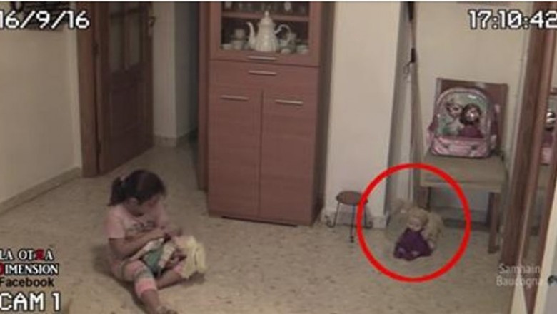 Rodzice nagrali bawiącą się dziewczynkę! To co dzieje się z lalką w 30 sekundzie przyprawia o dreszcz!