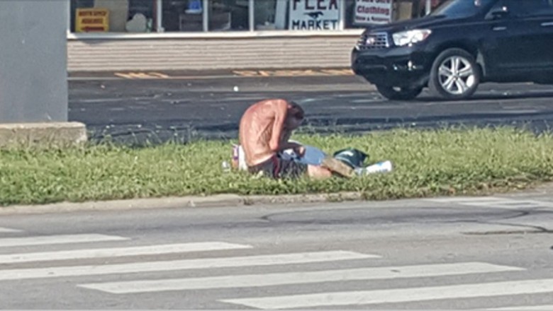 Dał bezdomnemu pieniądze i zrobił mu zdjęcie! Ta fotografia zmieniła wszystko dla kilku osób! 