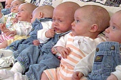 To były pierwsze siedmioraczki na świecie! Zobacz jak wyglądają w tym roku kiedy kończą 20 lat!