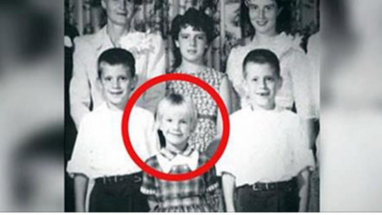 Zawsze czułą się czarną owcą w swojej rodzinie! Po 56 latach dowiedziała się przerażającej prawdy!