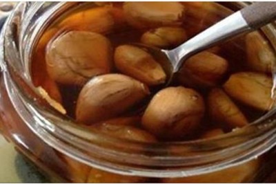 Ten syrop z czosnku działa jak naturalny antybiotyk! Na wiele chorób 10 razy skuteczniej niż penicylina!