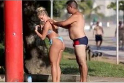 Piękna kobieta poprosiła obcego mężczyznę o umycie pleców! Gdy postanowiła mu się odwdzięczyć, popłakałam się ze śmiechu!