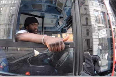 Zrozumieli się bez słów i prawdopodobnie uratował pieszemu życie! To się nazywa kultura na drodze